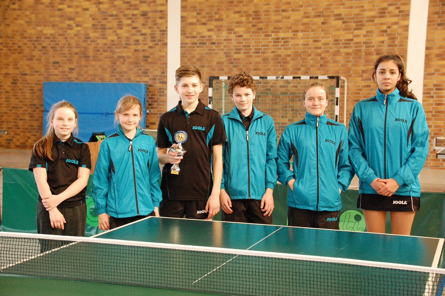 v.l.n.r. Julia Derr (u15), Jele Stortz (u18), Hannes Blase (u18), Maarten Vetter (u15), Noemi Graf (u15), Isabella Joggerst (u18)